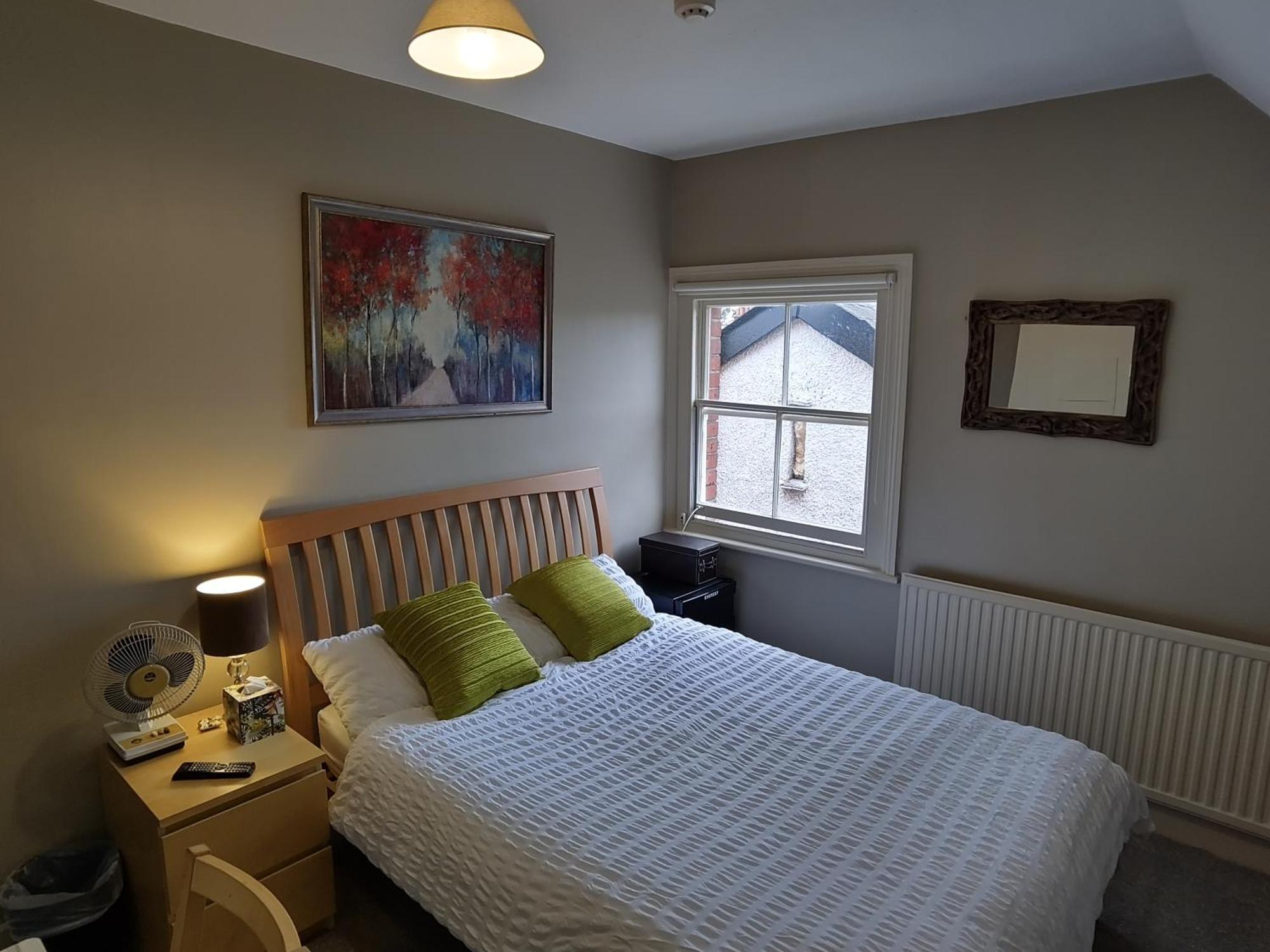 Amherst Guesthouse Reading Bagian luar foto