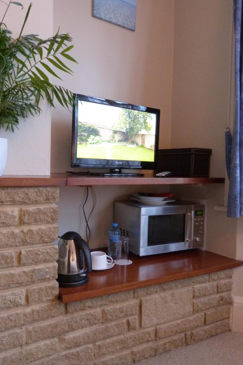 Amherst Guesthouse Reading Bagian luar foto